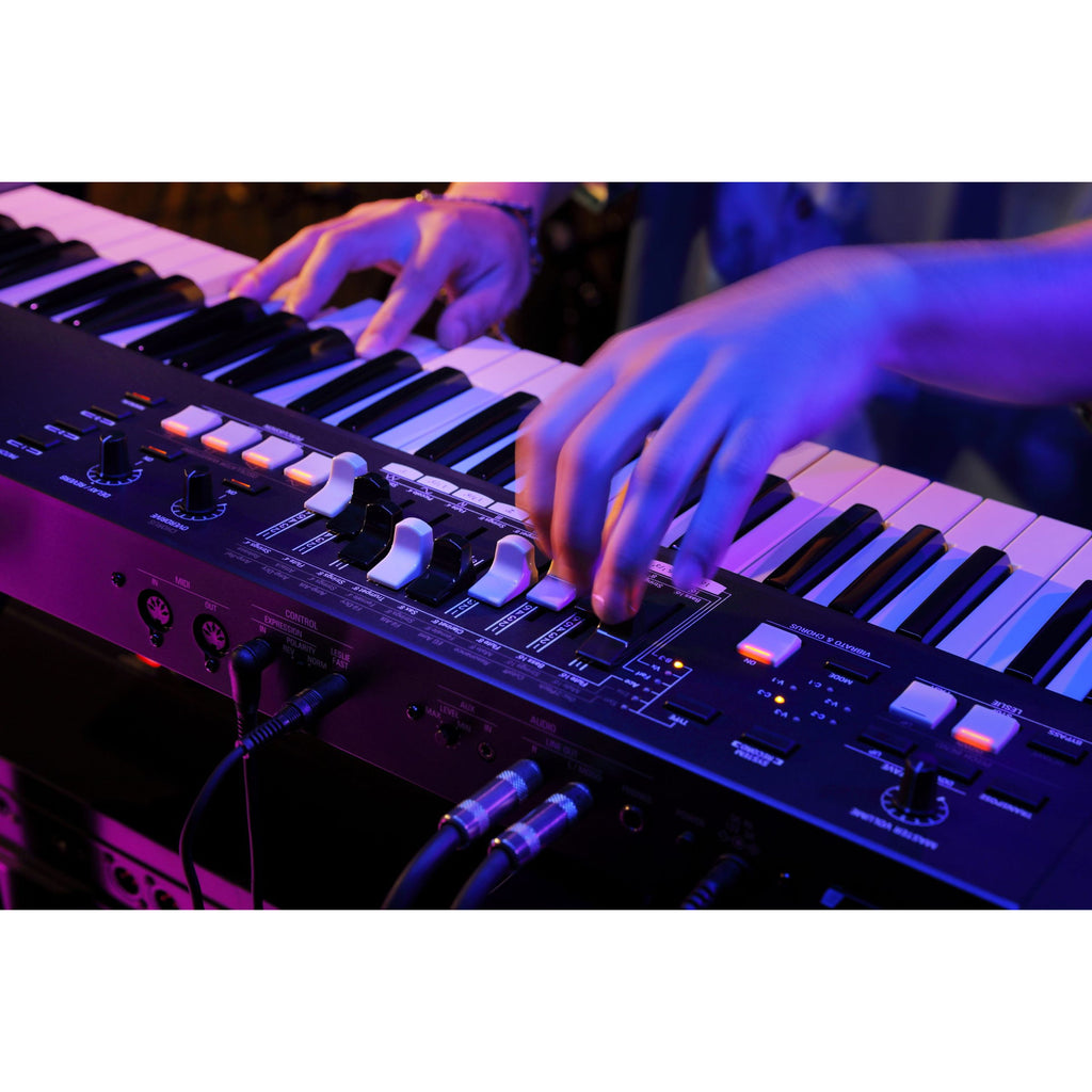Hammond M-Solo Portable Organ - Burgundy
