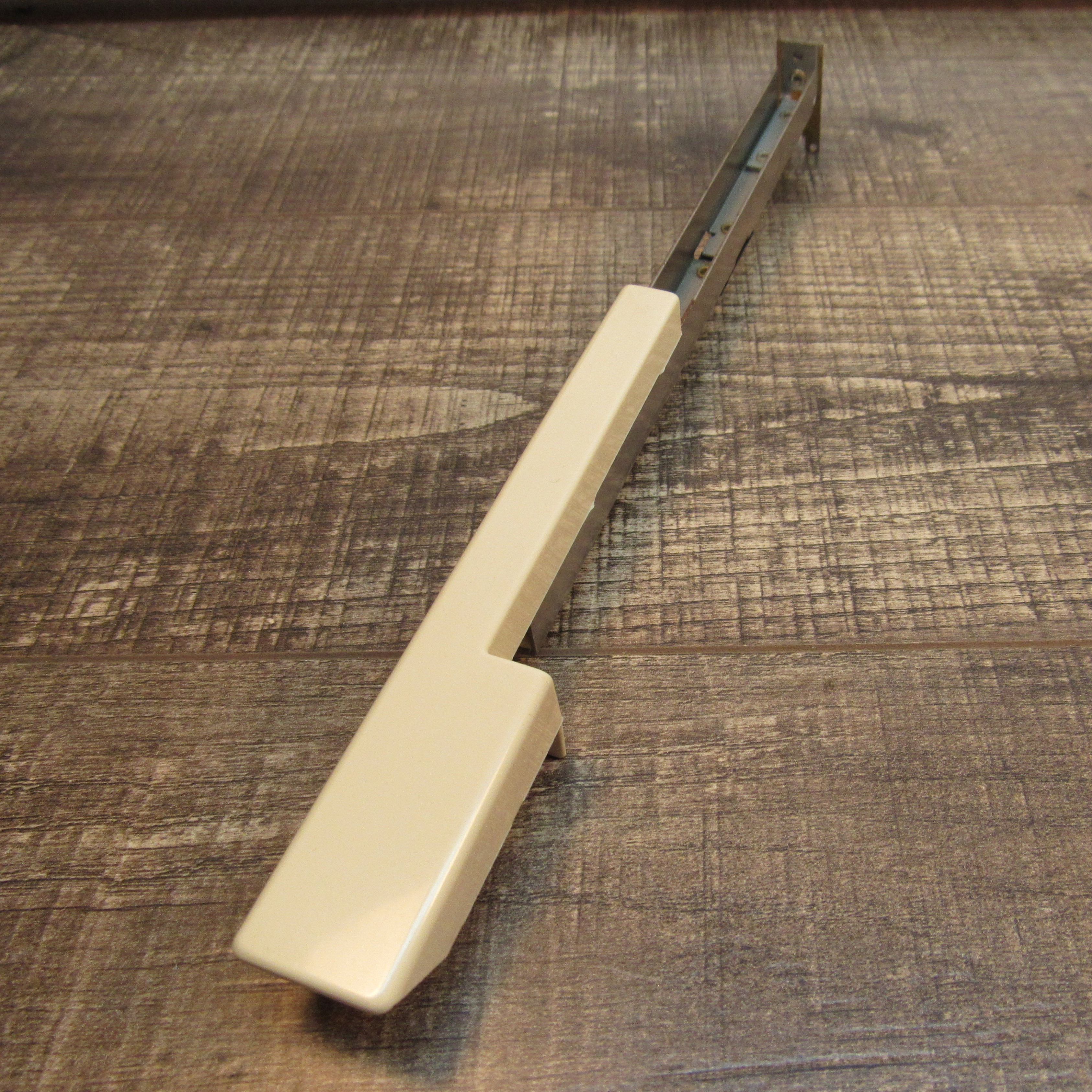 Hammond Organ Replacement Key, F (Diving Board)