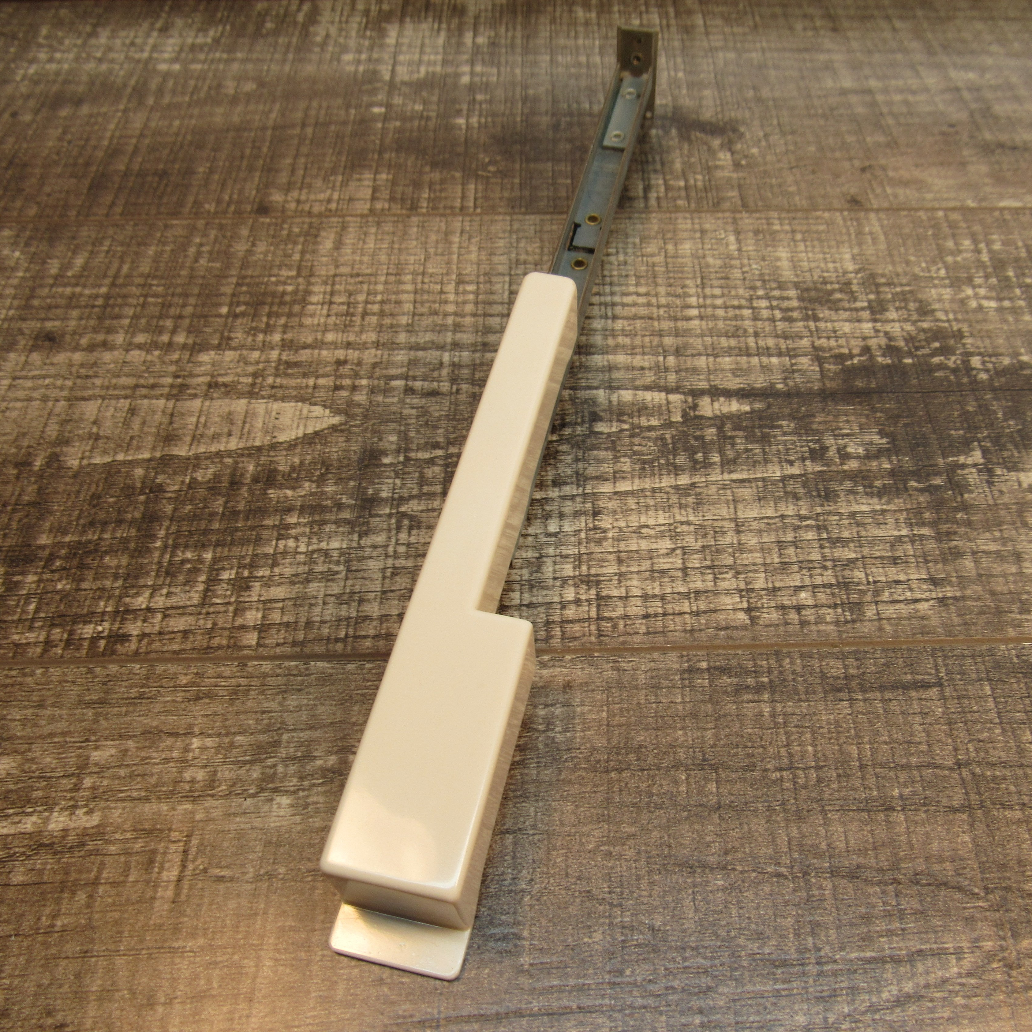 Hammond Organ Replacement Key, F (Waterfall)