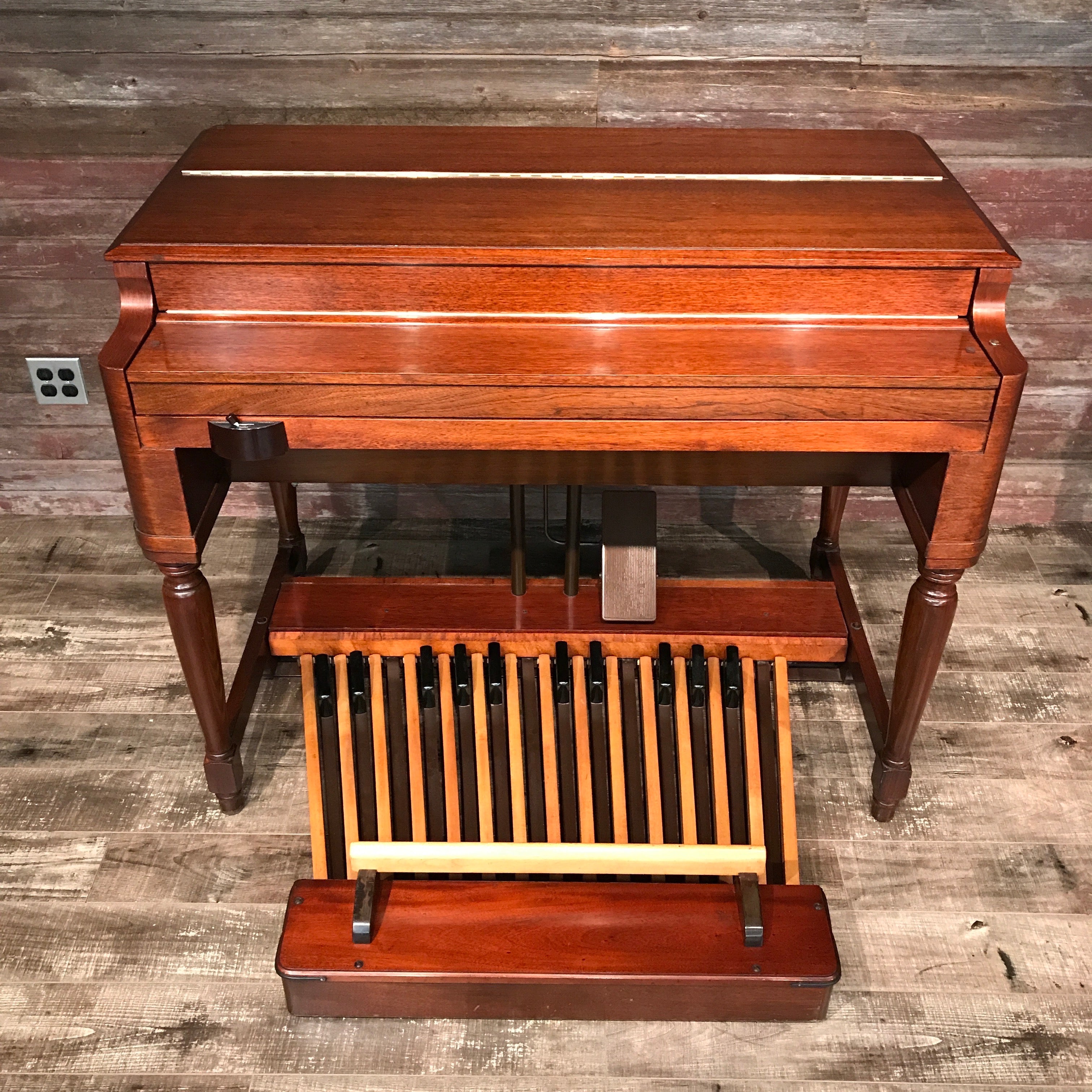 Hammond Vintage (1957) B-3 Organ and Leslie Type 122 Rotary Speaker - Red Mahogany View 3