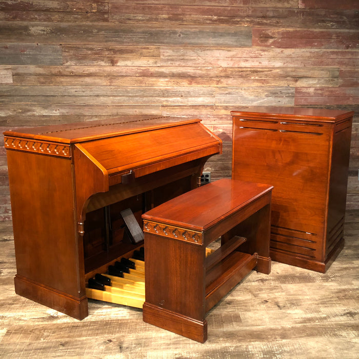 Hammond Vintage (1958) C-3 Organ and Leslie Type 122 Rotary Speaker View 2