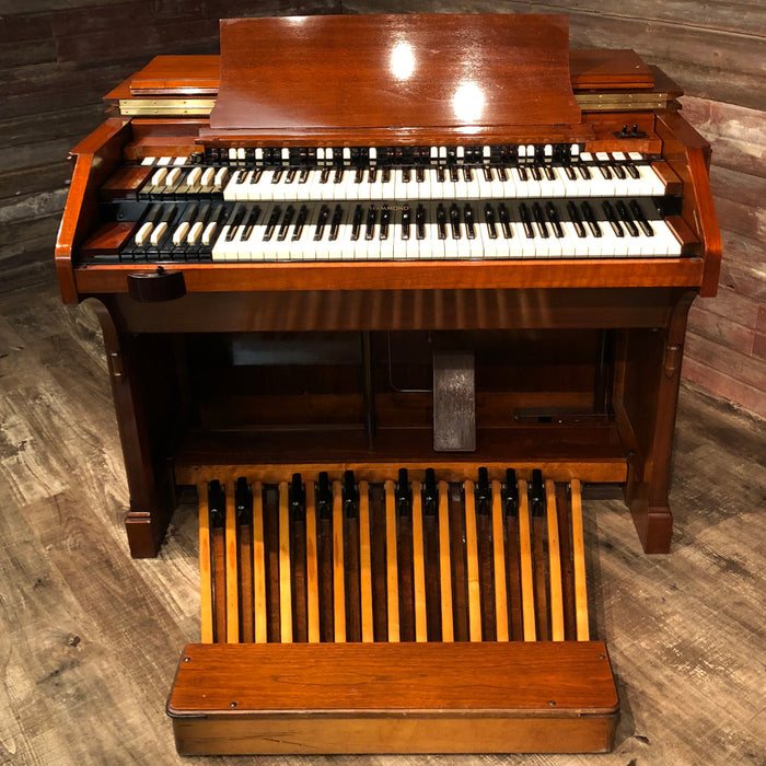 Hammond Vintage (1958) C-3 Organ and Leslie Type 122 Rotary Speaker View 3