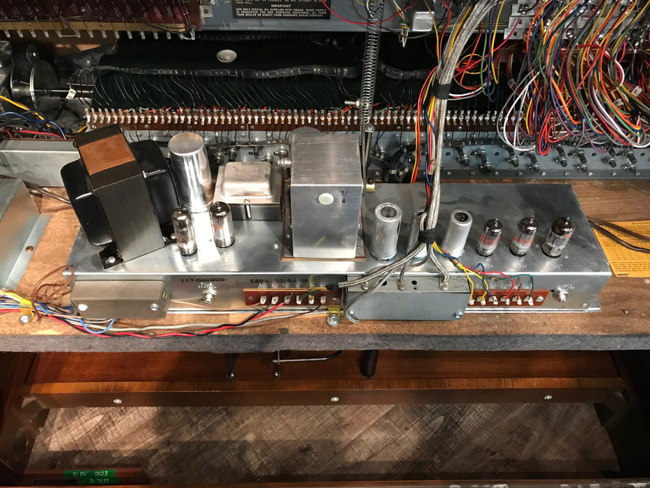 Hammond Vintage (1974) C-3 Organ and Leslie Type 122 Rotary Speaker 16