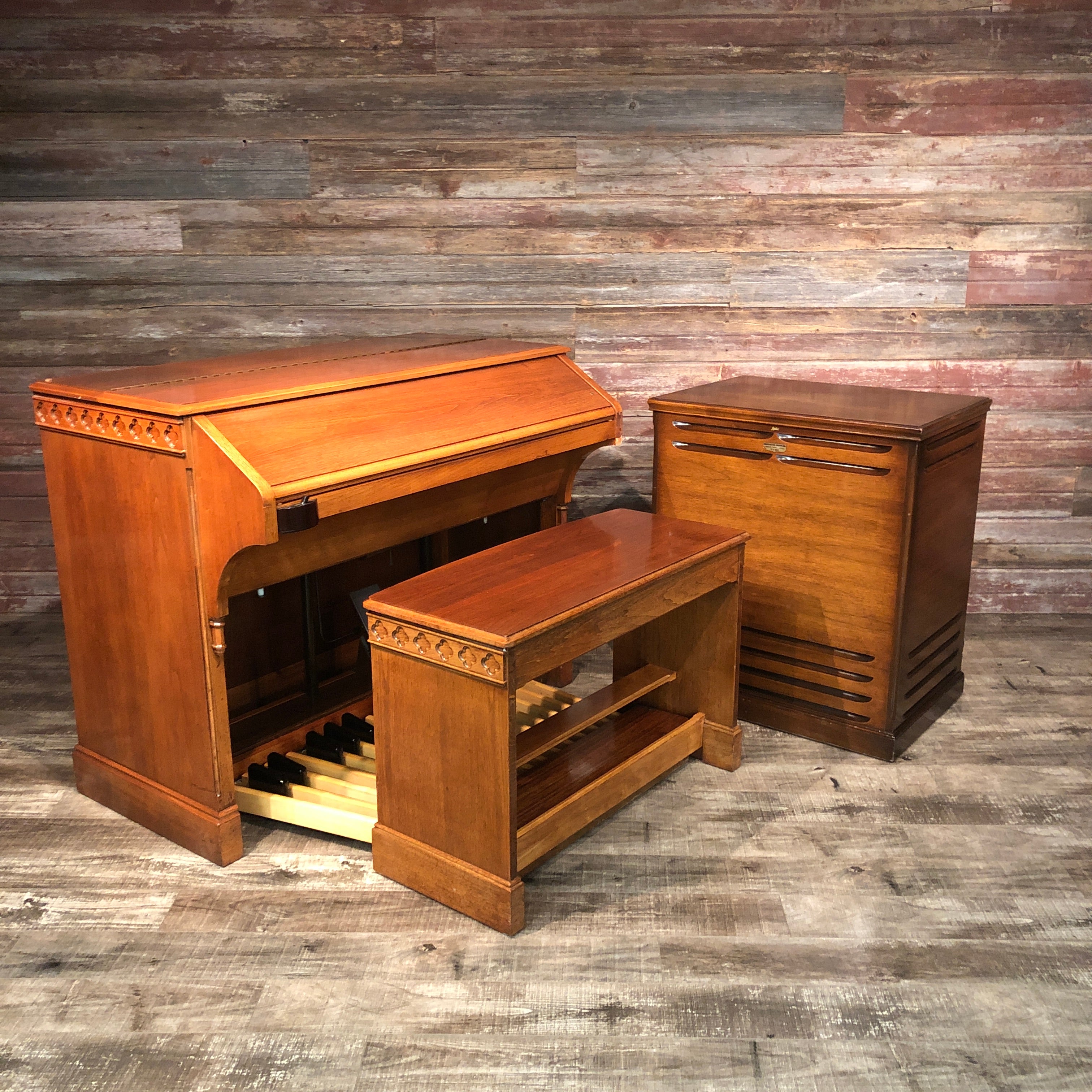 Hammond Vintage (1958) C-3 with Leslie 142 Rotary Speaker View 2