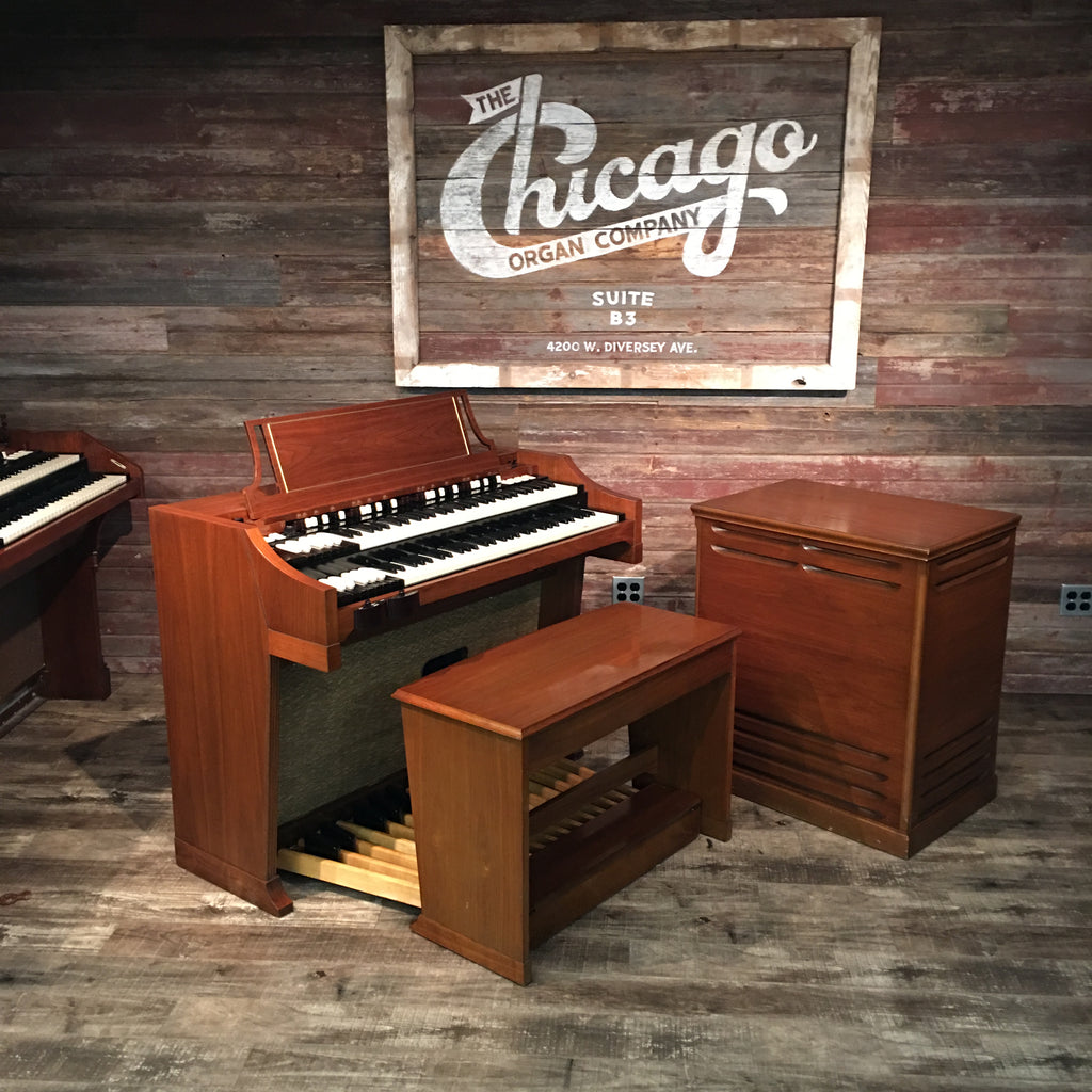 Hammond A-100 (1964) with Leslie 45 Rotary Speaker View 2